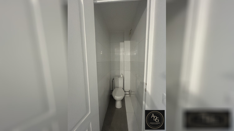 Ma-Cabane - Location Appartement Sainte-Mesme, 27 m²