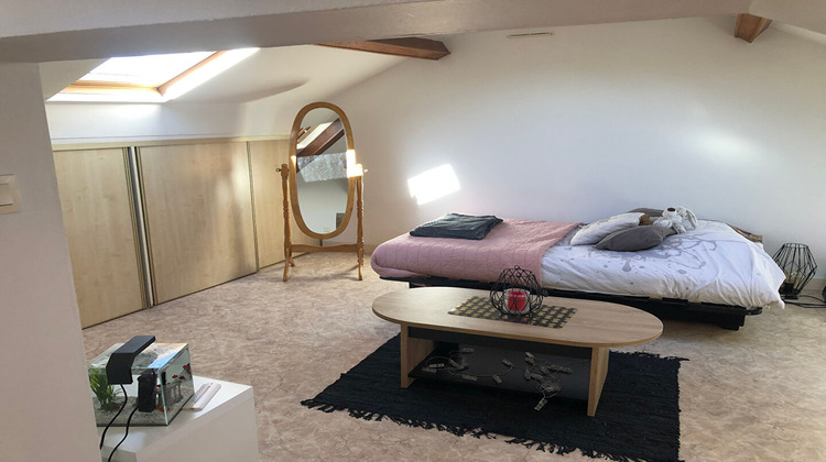 Ma-Cabane - Location Appartement SAINTE-PAZANNE, 15 m²