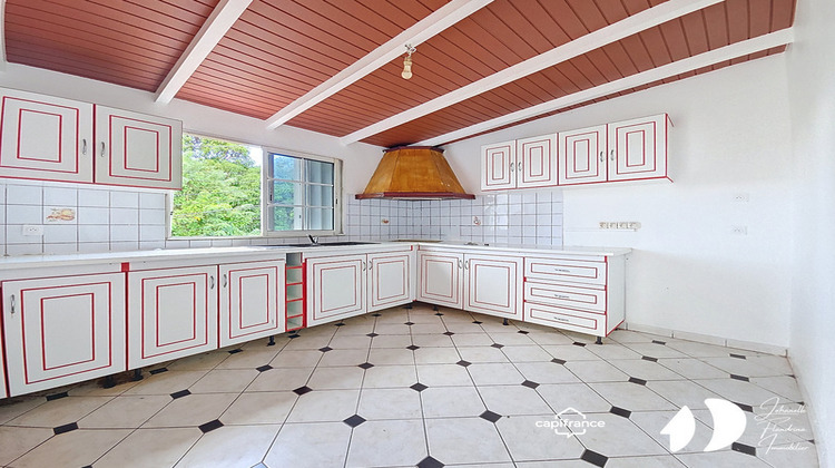 Ma-Cabane - Location Appartement SAINTE ROSE, 94 m²