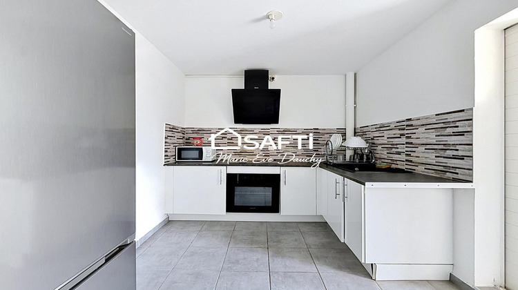 Ma-Cabane - Location Appartement Sainte-Rose, 56 m²