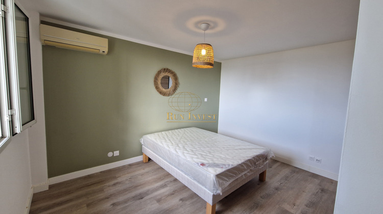 Ma-Cabane - Location Appartement Sainte-Suzanne, 63 m²