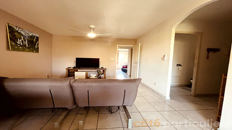 Ma-Cabane - Location Appartement SAINTE-SUZANNE, 66 m²