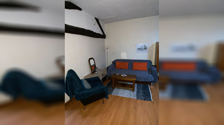 Ma-Cabane - Location Appartement Saintes, 38 m²