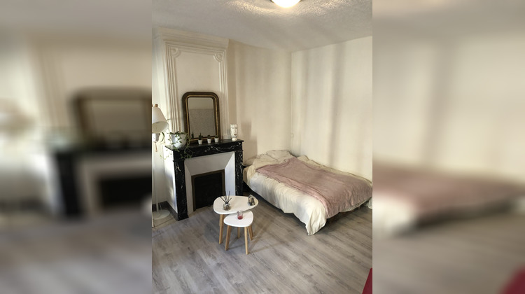 Ma-Cabane - Location Appartement Saintes, 20 m²