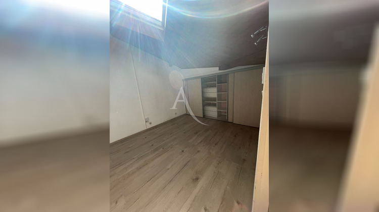 Ma-Cabane - Location Appartement SAINTES, 77 m²