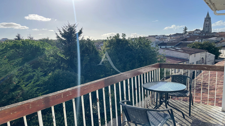 Ma-Cabane - Location Appartement SAINTES, 64 m²