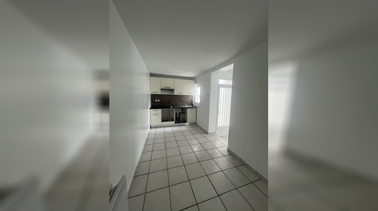 Ma-Cabane - Location Appartement Saintes, 51 m²