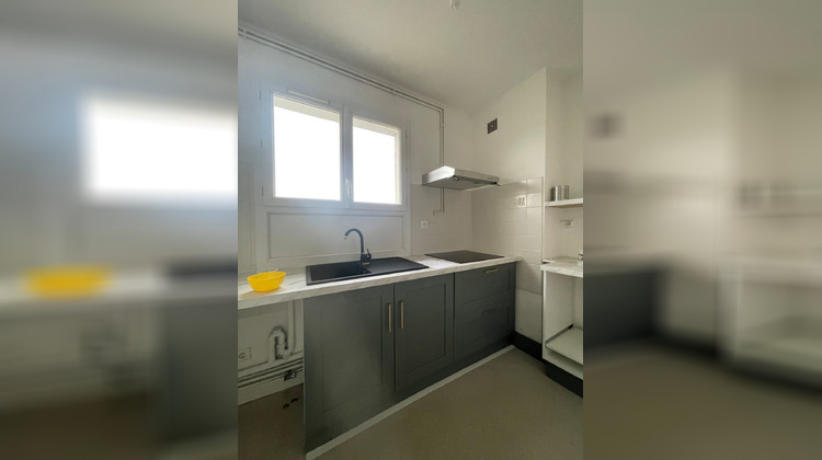 Ma-Cabane - Location Appartement Saintes, 37 m²