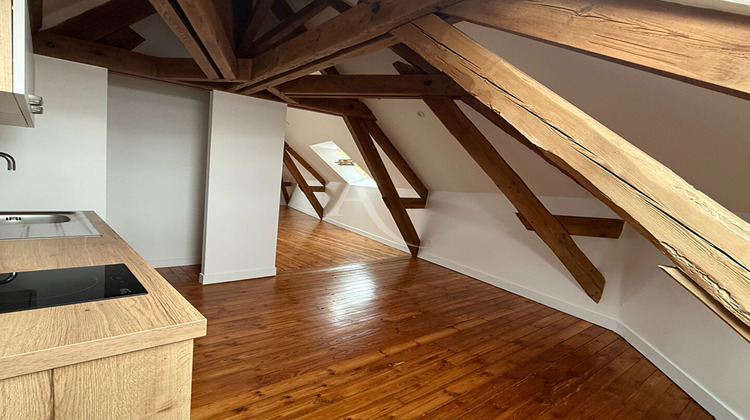 Ma-Cabane - Location Appartement SAINTES, 49 m²