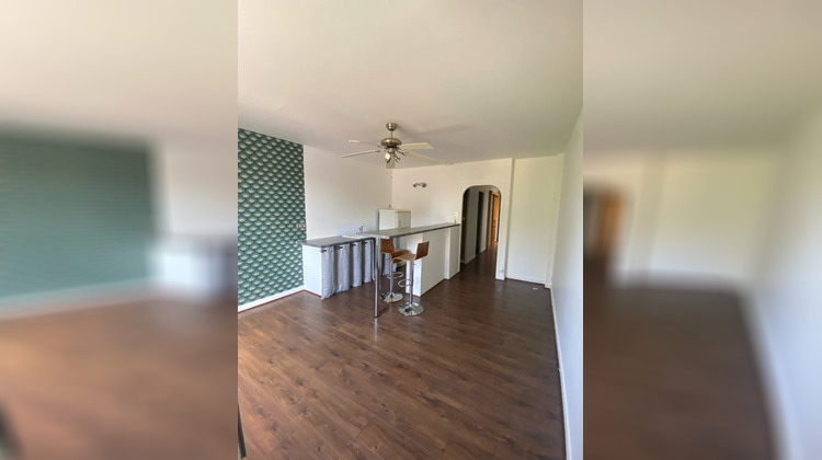 Ma-Cabane - Location Appartement Saintes, 40 m²