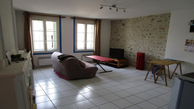 Ma-Cabane - Location Appartement Saintes, 43 m²