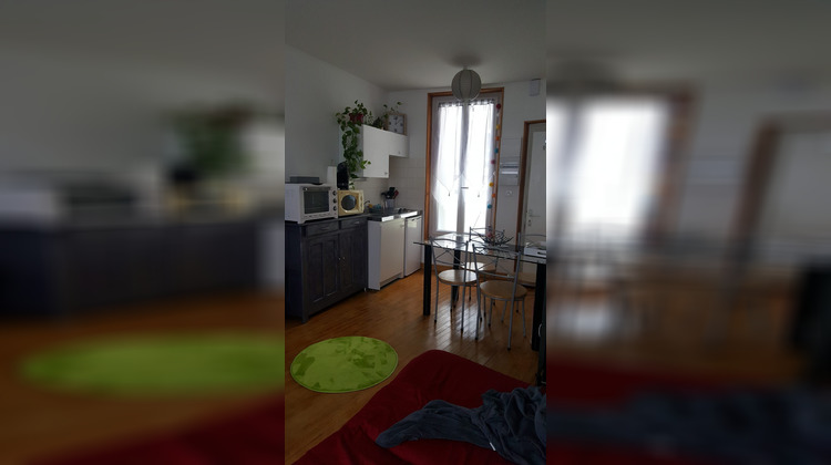 Ma-Cabane - Location Appartement Saintes, 19 m²