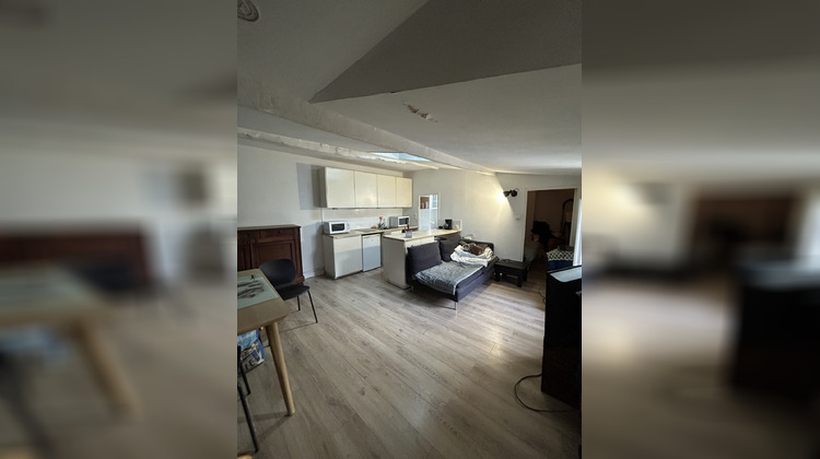 Ma-Cabane - Location Appartement Saintes, 32 m²