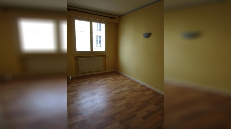 Ma-Cabane - Location Appartement Saintes, 39 m²