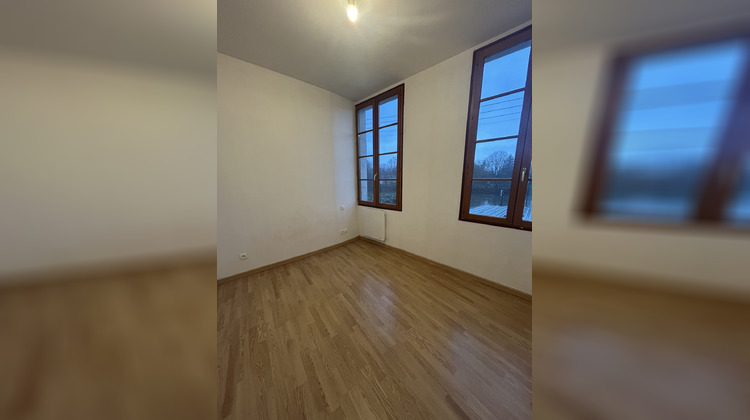Ma-Cabane - Location Appartement Saintes, 28 m²