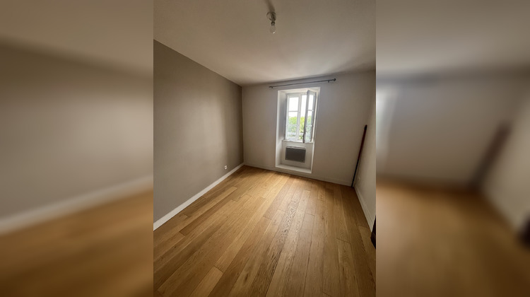 Ma-Cabane - Location Appartement Saintes, 48 m²