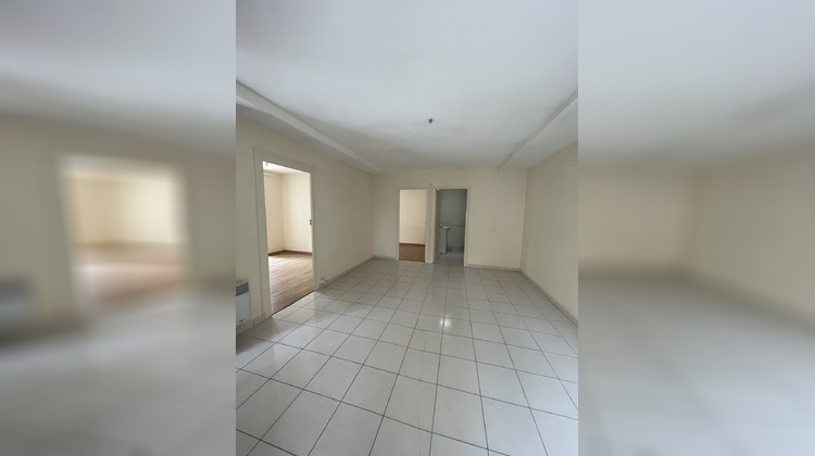 Ma-Cabane - Location Appartement Saintes, 54 m²