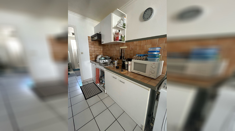 Ma-Cabane - Location Appartement Saintes, 28 m²