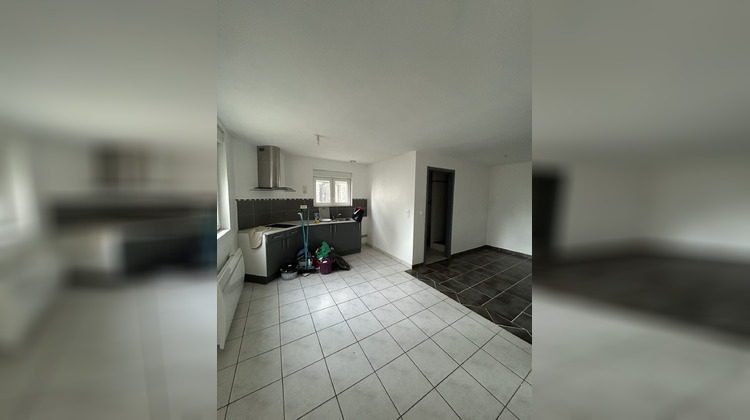 Ma-Cabane - Location Appartement Saintes, 25 m²