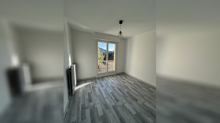 Ma-Cabane - Location Appartement Saintes, 70 m²