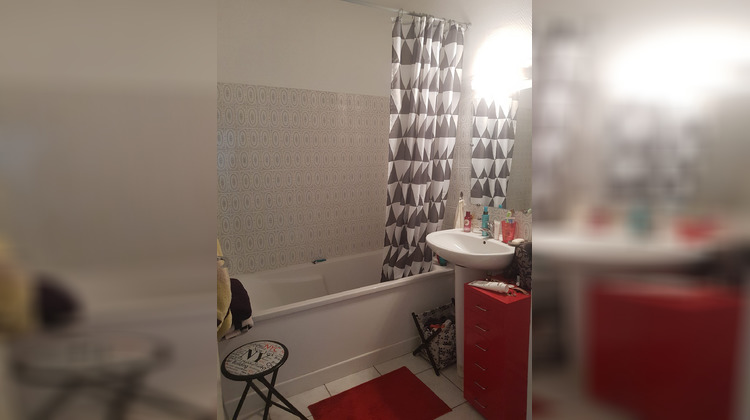 Ma-Cabane - Location Appartement Saintes, 44 m²