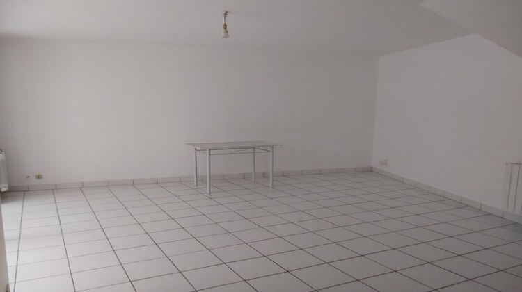 Ma-Cabane - Location Appartement Saintes, 62 m²