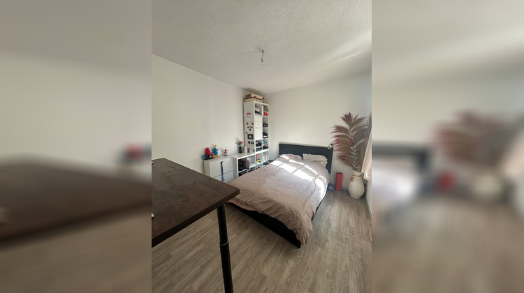 Ma-Cabane - Location Appartement Saintes, 28 m²