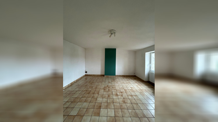 Ma-Cabane - Location Appartement Saintes, 40 m²