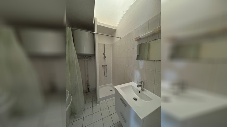 Ma-Cabane - Location Appartement Saintes, 40 m²