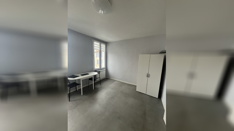 Ma-Cabane - Location Appartement Saintes, 17 m²