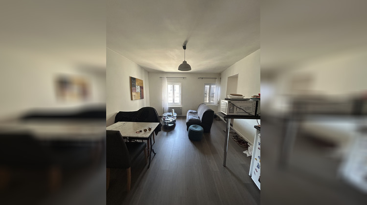 Ma-Cabane - Location Appartement saintes, 35 m²