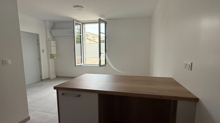 Ma-Cabane - Location Appartement SAINTES, 28 m²