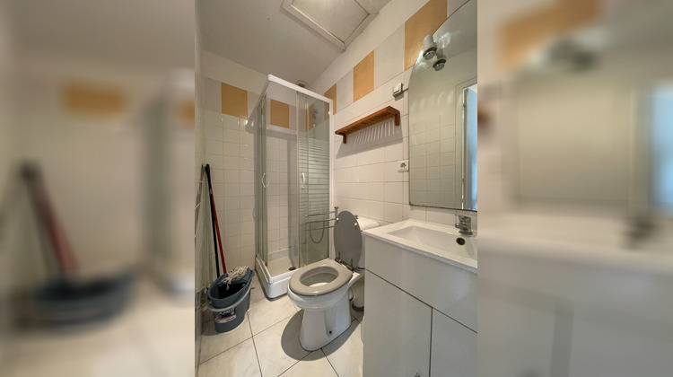 Ma-Cabane - Location Appartement Saintes, 16 m²