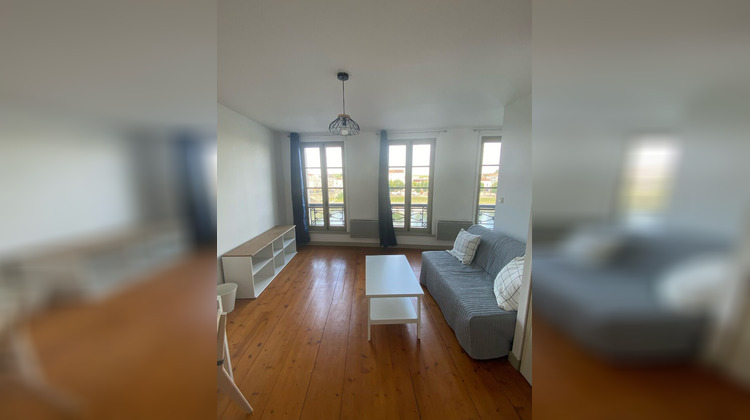 Ma-Cabane - Location Appartement Saintes, 25 m²