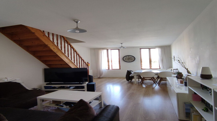 Ma-Cabane - Location Appartement Saintes, 75 m²