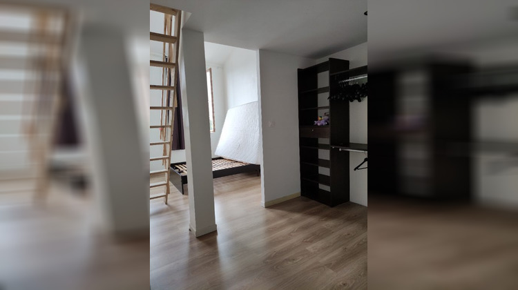 Ma-Cabane - Location Appartement Saintes, 75 m²