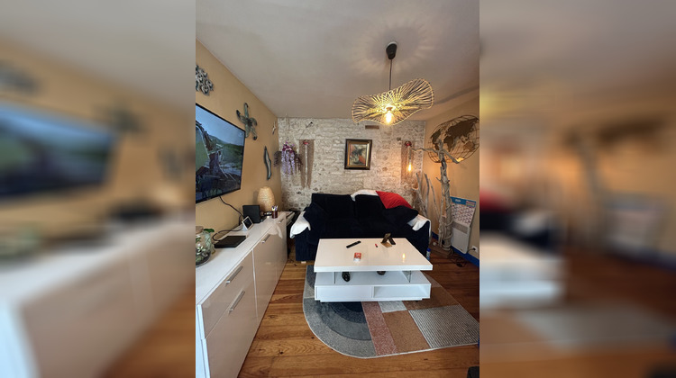 Ma-Cabane - Location Appartement Saintes, 32 m²