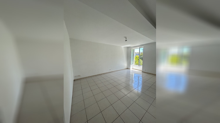 Ma-Cabane - Location Appartement Saintes, 42 m²