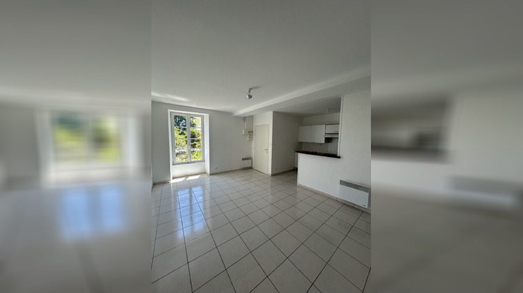 Ma-Cabane - Location Appartement Saintes, 42 m²