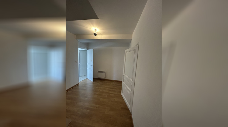 Ma-Cabane - Location Appartement Saintes, 42 m²