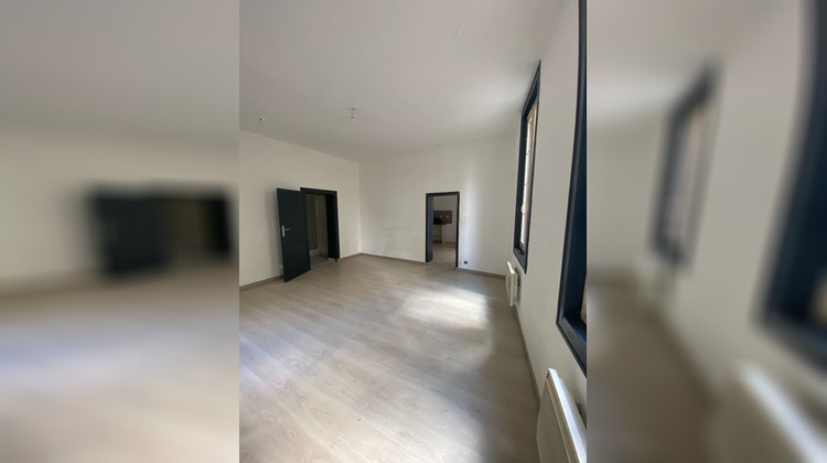 Ma-Cabane - Location Appartement Saintes, 40 m²