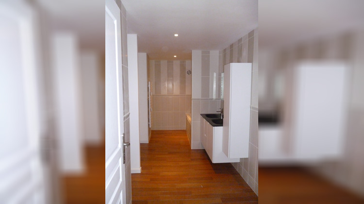 Ma-Cabane - Location Appartement Saintes, 99 m²