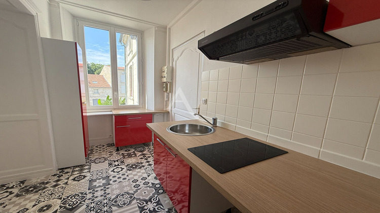 Ma-Cabane - Location Appartement SAINTES, 48 m²