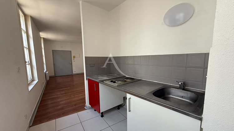 Ma-Cabane - Location Appartement SAINTES, 20 m²