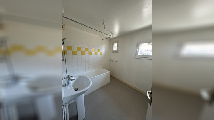 Ma-Cabane - Location Appartement Saintes, 92 m²