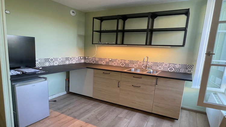 Ma-Cabane - Location Appartement Saintes, 21 m²