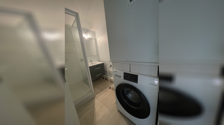 Ma-Cabane - Location Appartement Saintes, 27 m²