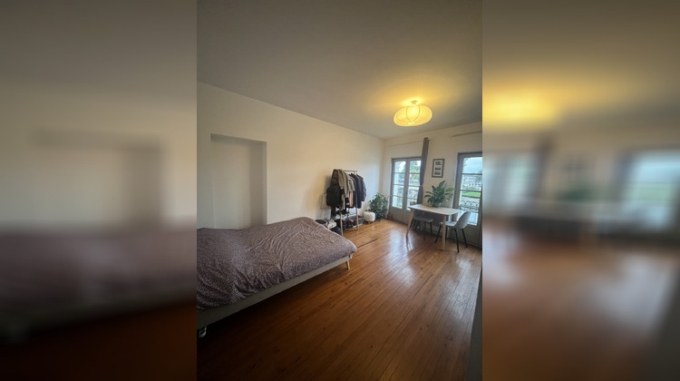 Ma-Cabane - Location Appartement Saintes, 25 m²