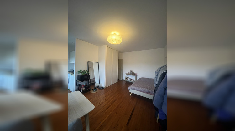 Ma-Cabane - Location Appartement Saintes, 25 m²