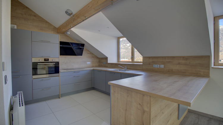 Ma-Cabane - Location Appartement Sallanches, 108 m²